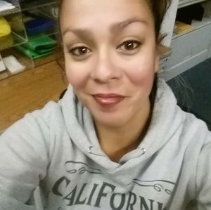 Meet your Posher, Adrianna