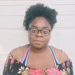 Meet your Posher, Joyce