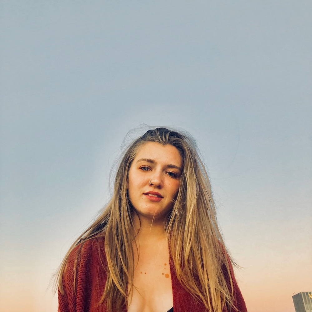 Meet your Posher, Corinne