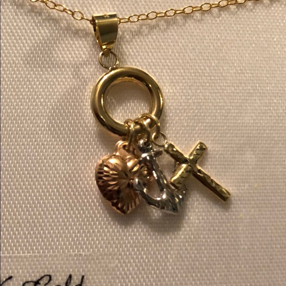 10k pendant