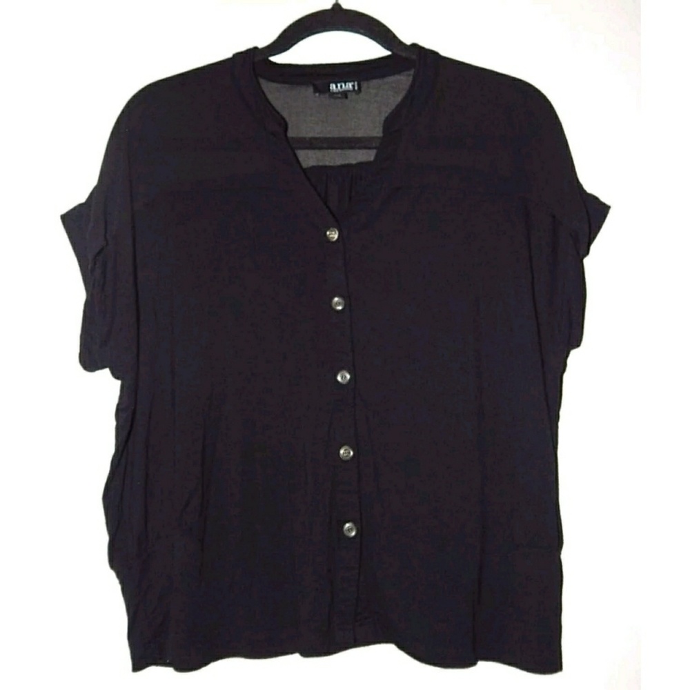 a.n.a A New Approach Petite
Womens Blouse Size PM