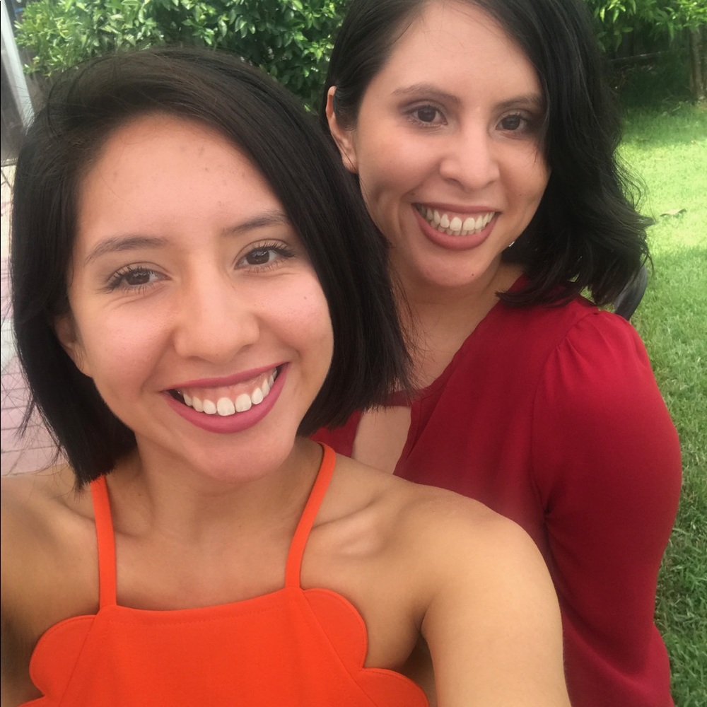 Meet your Posher, Roxanne