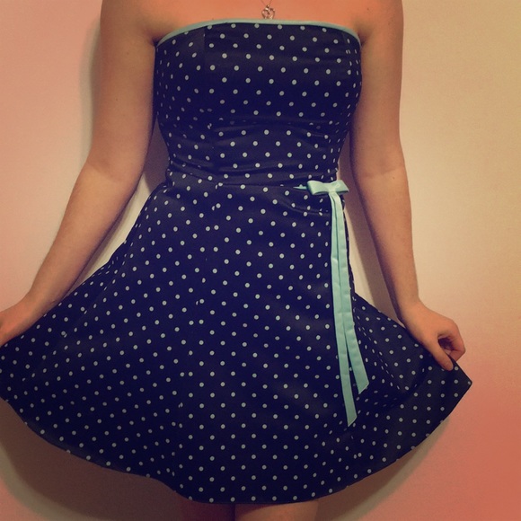 Jessica McClintock Dresses & Skirts - 4/$30 Jessica McClintock polka dot dress