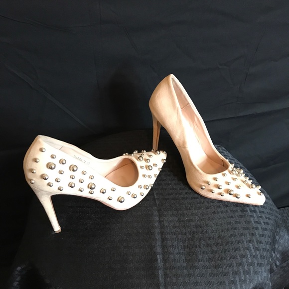 Shoes - Picture 2 of 2
