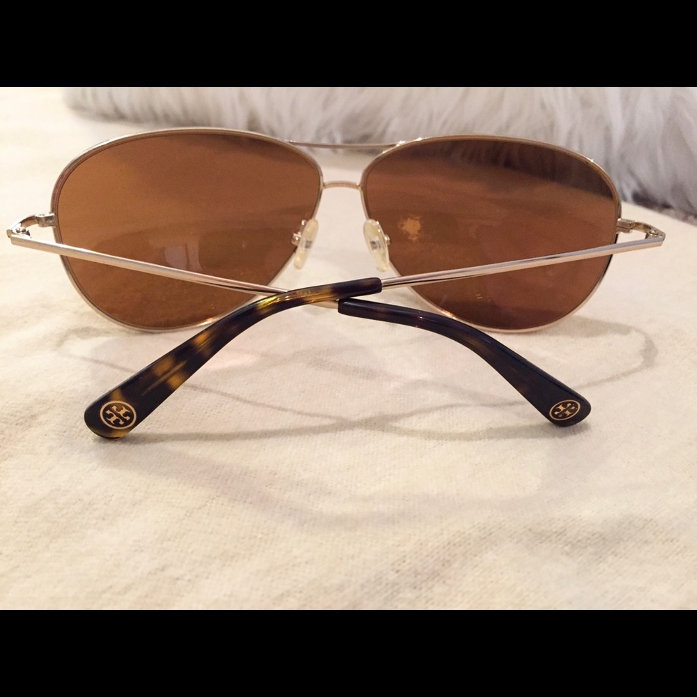 Tory Burch Aviator Sunglasses