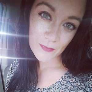 Meet your Posher, Cynthia