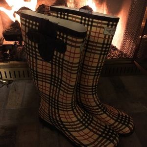 British Wellington Style Boots