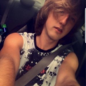 Meet your Posher, Maxwell