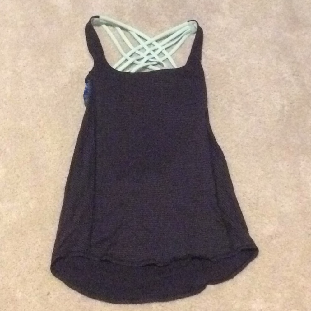 Lululemon tank top with built in bra