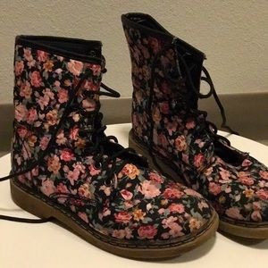 Floral boots
