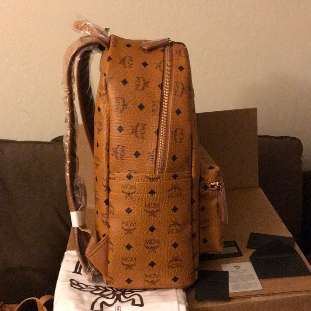 SOLD❤️❤️❤️MCM backpack - Picture 2 of 8