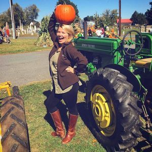 Meet your Posher, Lily