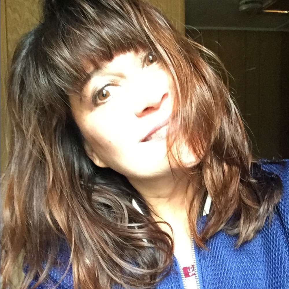 Meet your Posher, Charlene