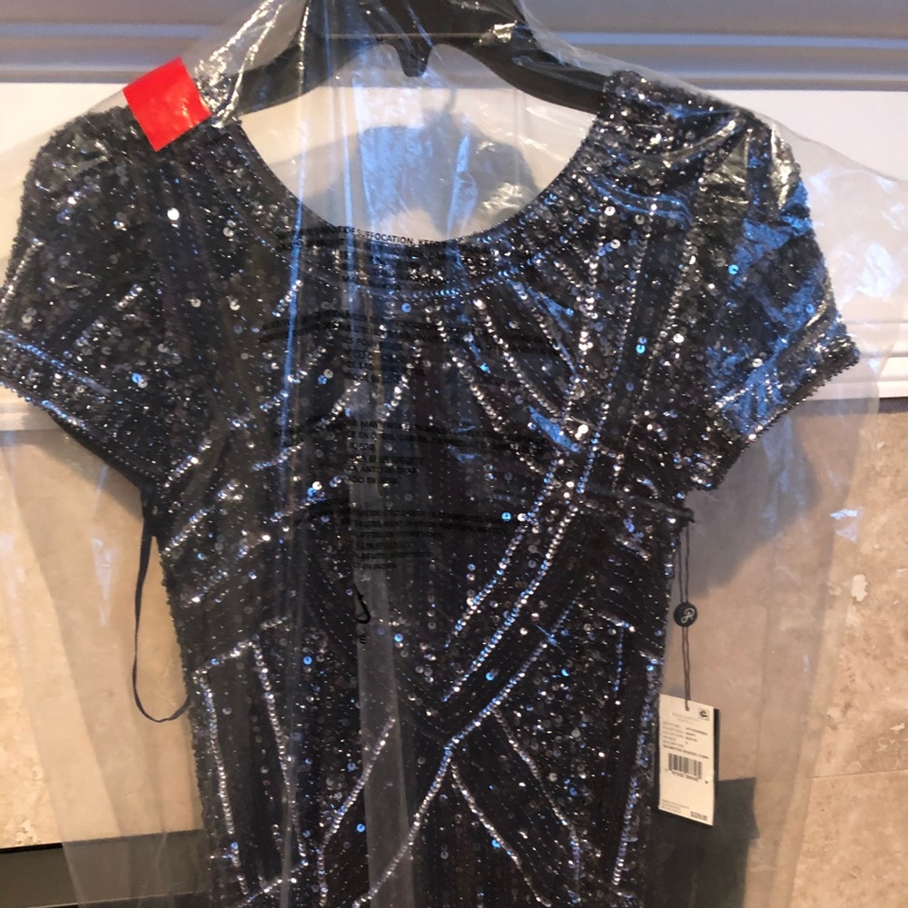 Adrianna Papell dresses size 4