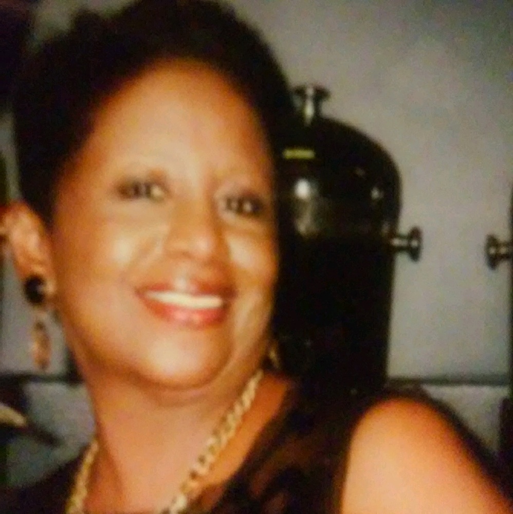 Meet your Posher, Veronica