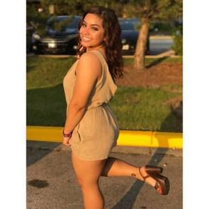 Meet your Posher, Mayra