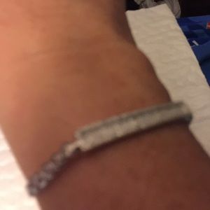 Beautiful adjust. brac. 3.34  white diam. simul.