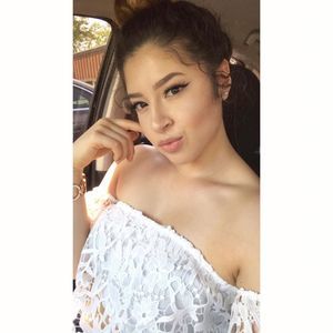Meet your Posher, Antonia