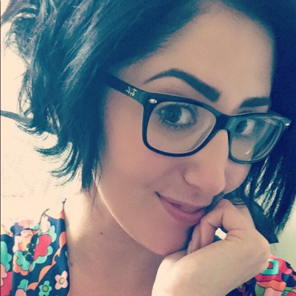 Meet your Posher, Dayna