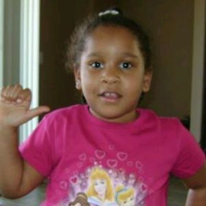 Meet your Posher, Paralee