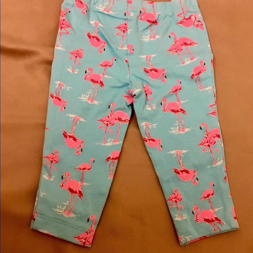 Gifted: 🌸 Carter’s Bundle - romper & bottoms - Picture 3 of 6