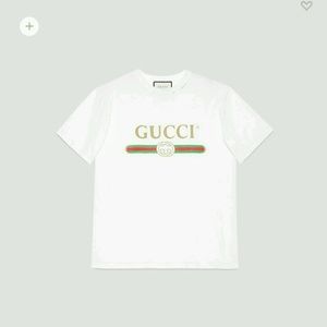 Meet your Posher, Claudia