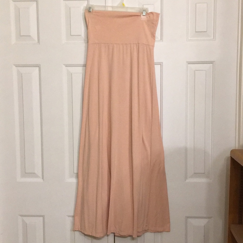 🌸Blush Maxi Skirt Size Small🌸