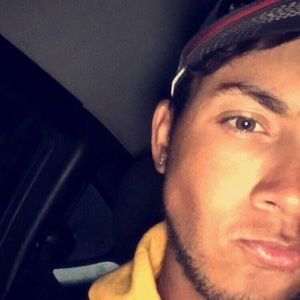 Meet your Posher, Devin