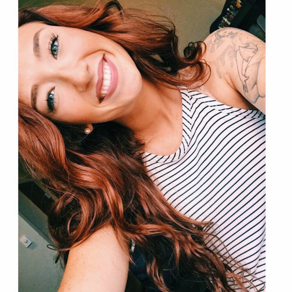 Meet your Posher, Alyson