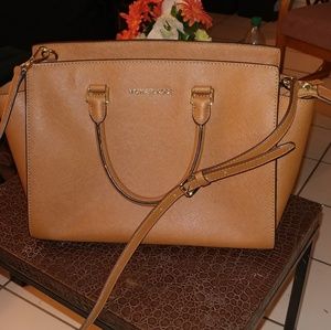 Michael Kors Selma Large Saffiano Luggage purse