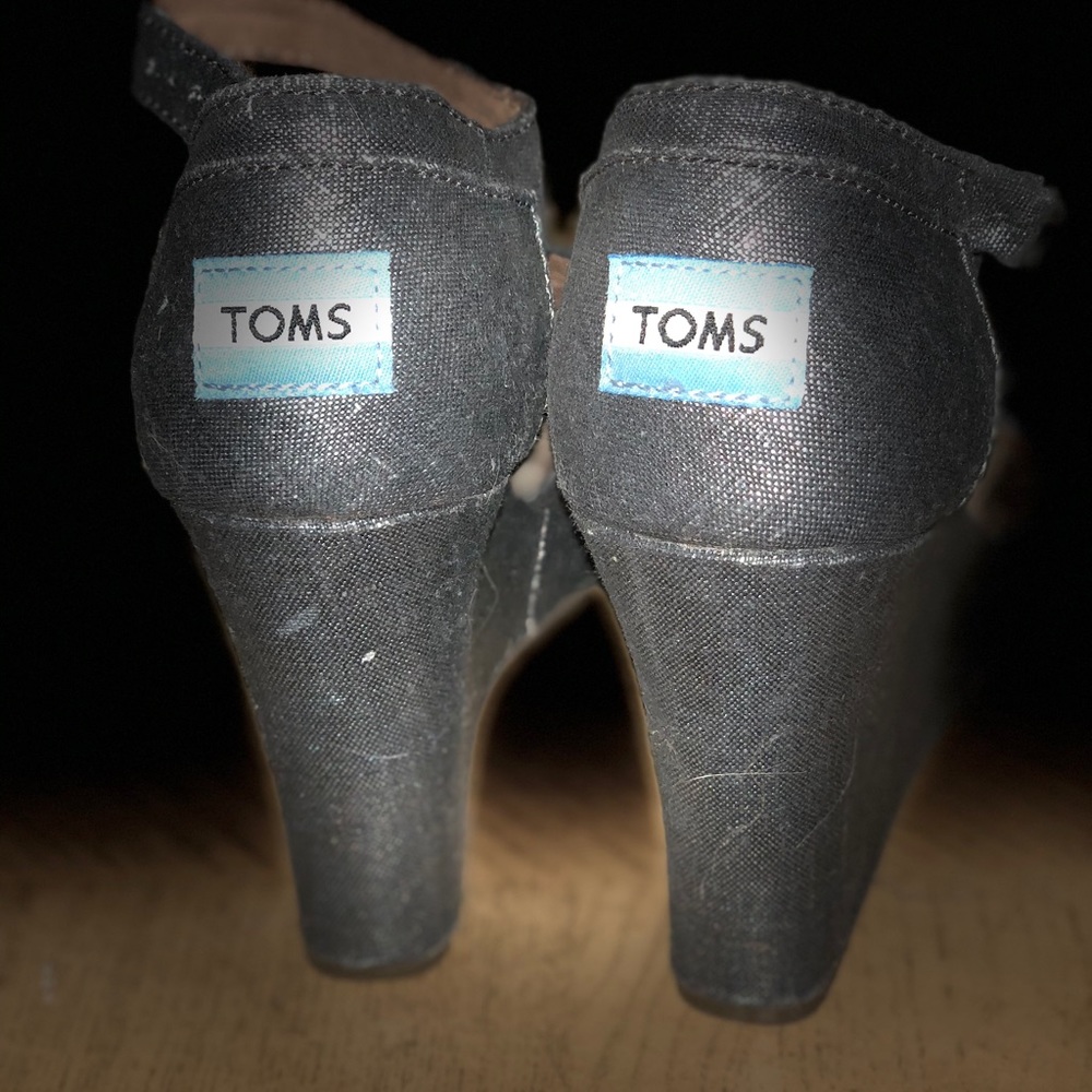 Toms Silver Wedges