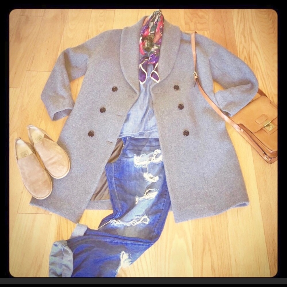 J Crew Grey Stadium Wool Coat by: Nellooyori