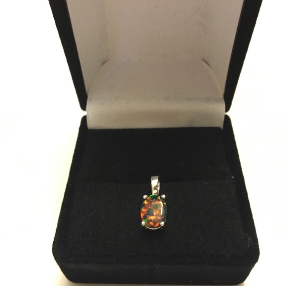 SALE Opal pendant - Picture 4 of 4