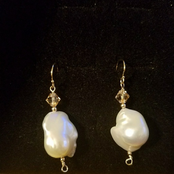 Fresh Water Pearl Earrings - Picture 1 of 4