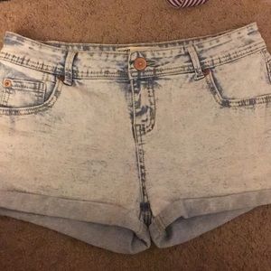 SHORTS !