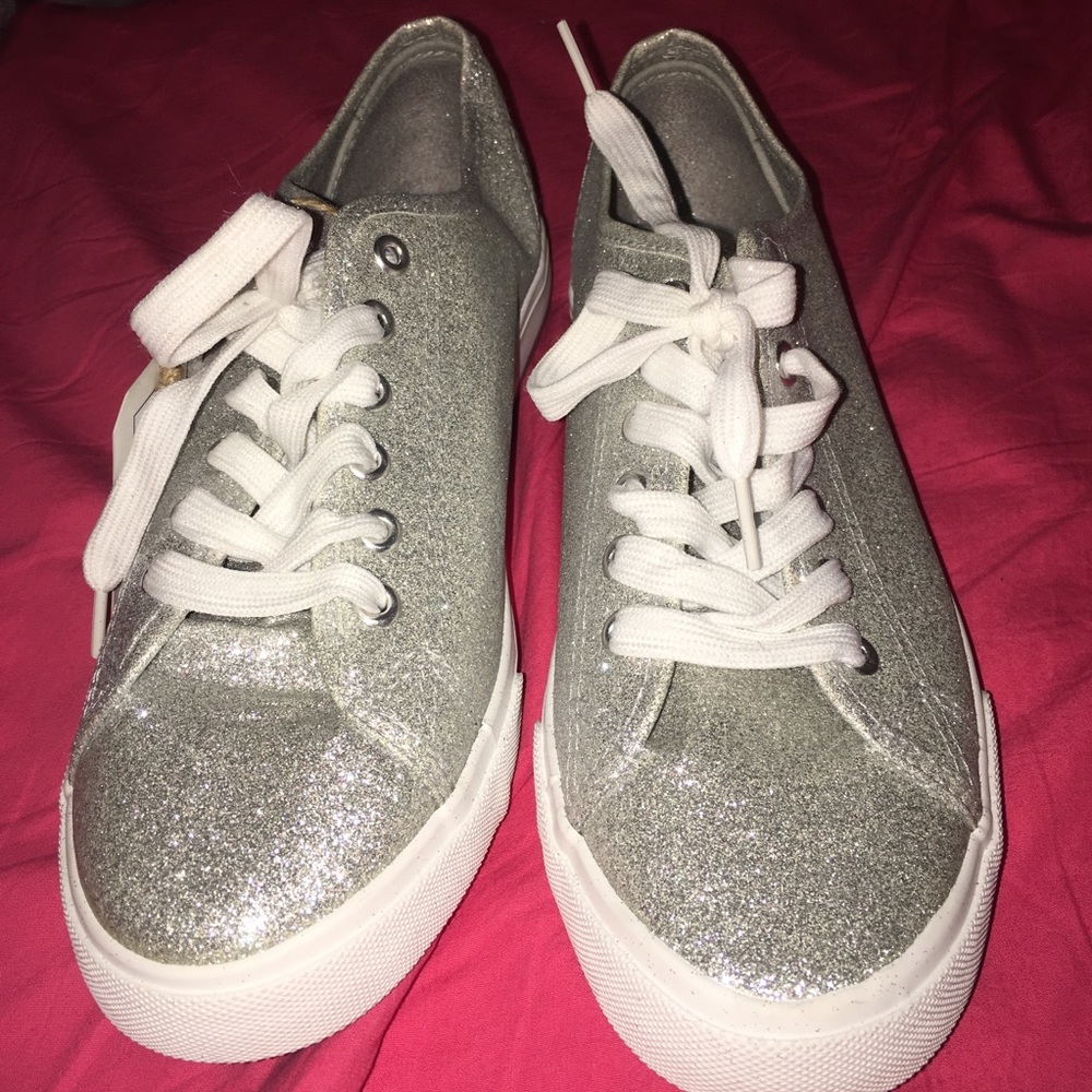 Glitter silver shoes