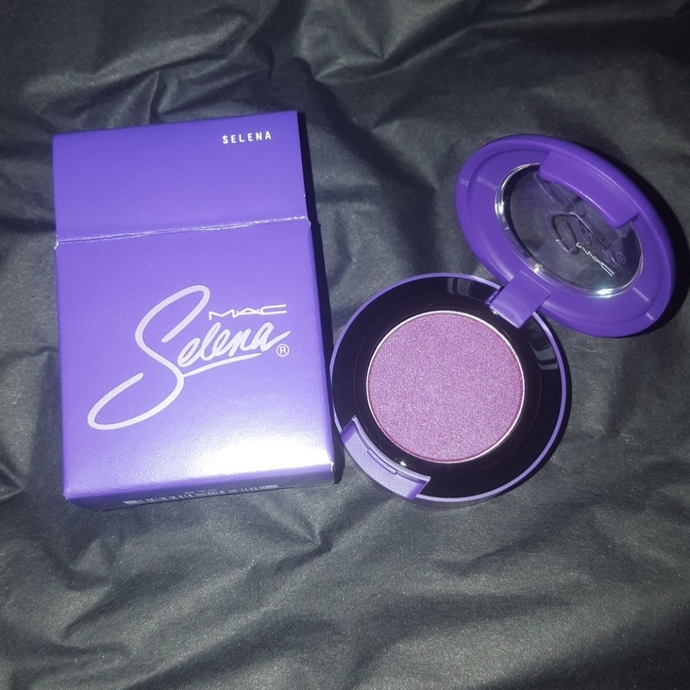 MAC Selena Eyeshadow