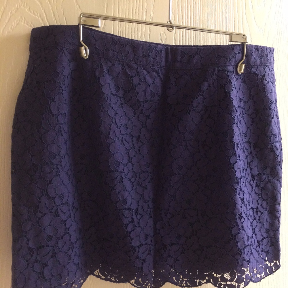 Navy Lace Skirt Size 6