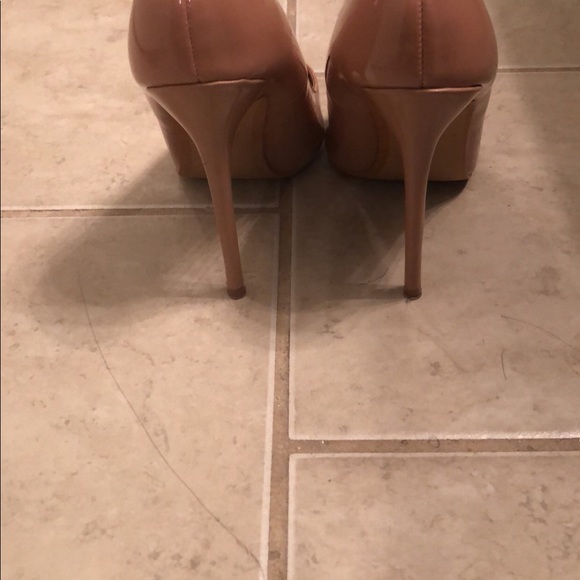 Nude Pointed Toe Heels - Picture 3 of 3