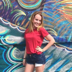 Meet your Posher, Lucy