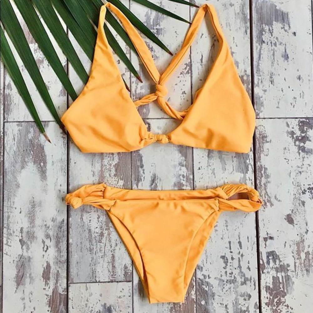 BRAND NEW Frankie’s Malibu Bikini Bottom in Mango
