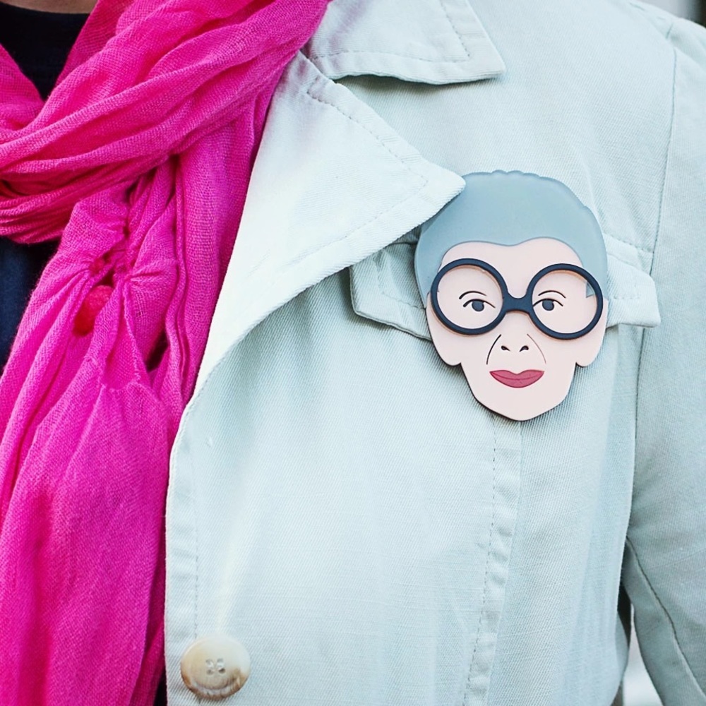 "Be a Golden Girl" - Picture 4 of 6