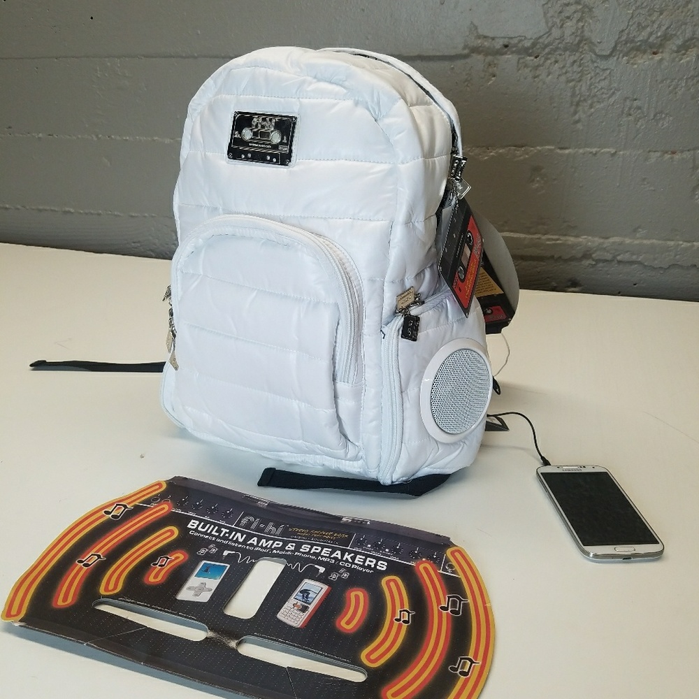 FI-HI SPEAKERBAG "WHITE PUFFY PACK"