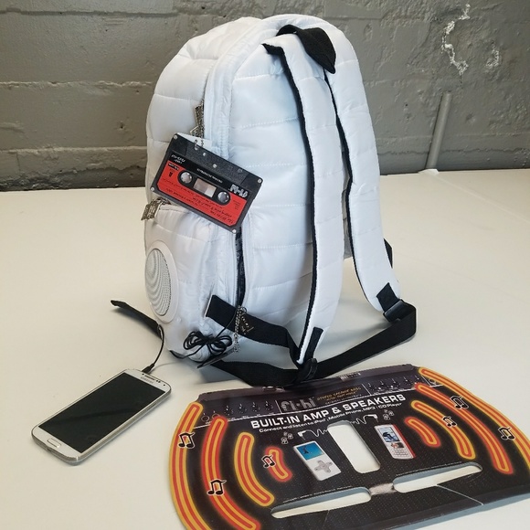 FI-HI SPEAKERBAG "WHITE PUFFY PACK" - Picture 3 of 5