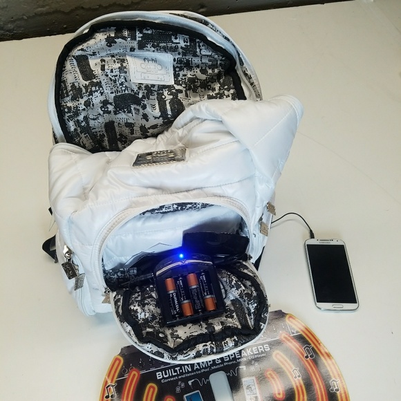 FI-HI SPEAKERBAG "WHITE PUFFY PACK" - Picture 4 of 5