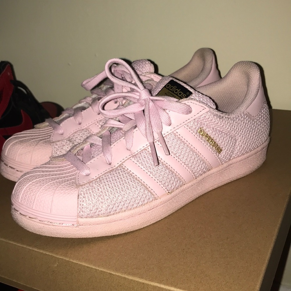 Adidas superstars