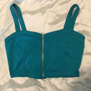 ZIP-UP CROP TOP