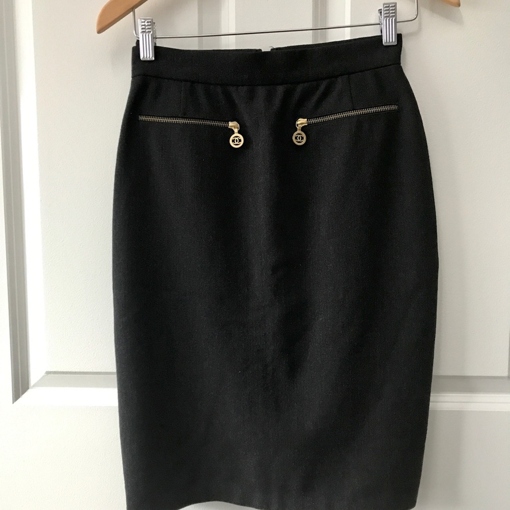 Chanel zipped skirt