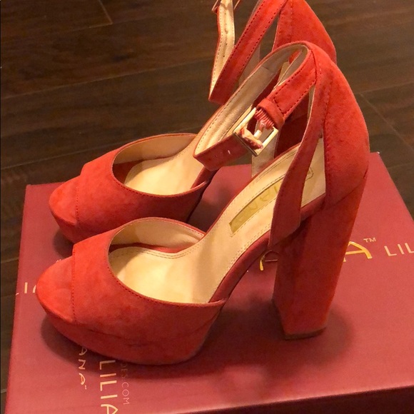 Gorgeous high heels - Picture 2 of 4