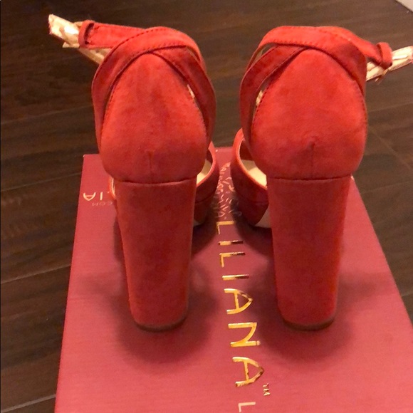 Gorgeous high heels - Picture 3 of 4